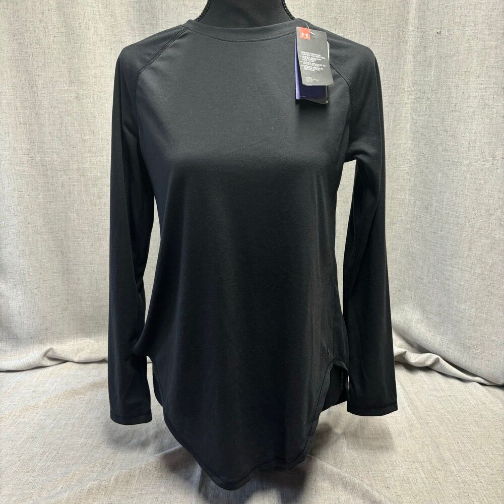 Under Armour Women’s Pindot Open Back Long‎ Sleeve Shirt Long Hem Size XS NWT